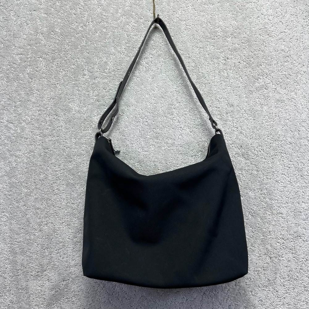 VINTAGE Y2k GAP Hobo Shoulder Bag Black Nylon Slouchy Purse Neutral Minimalist